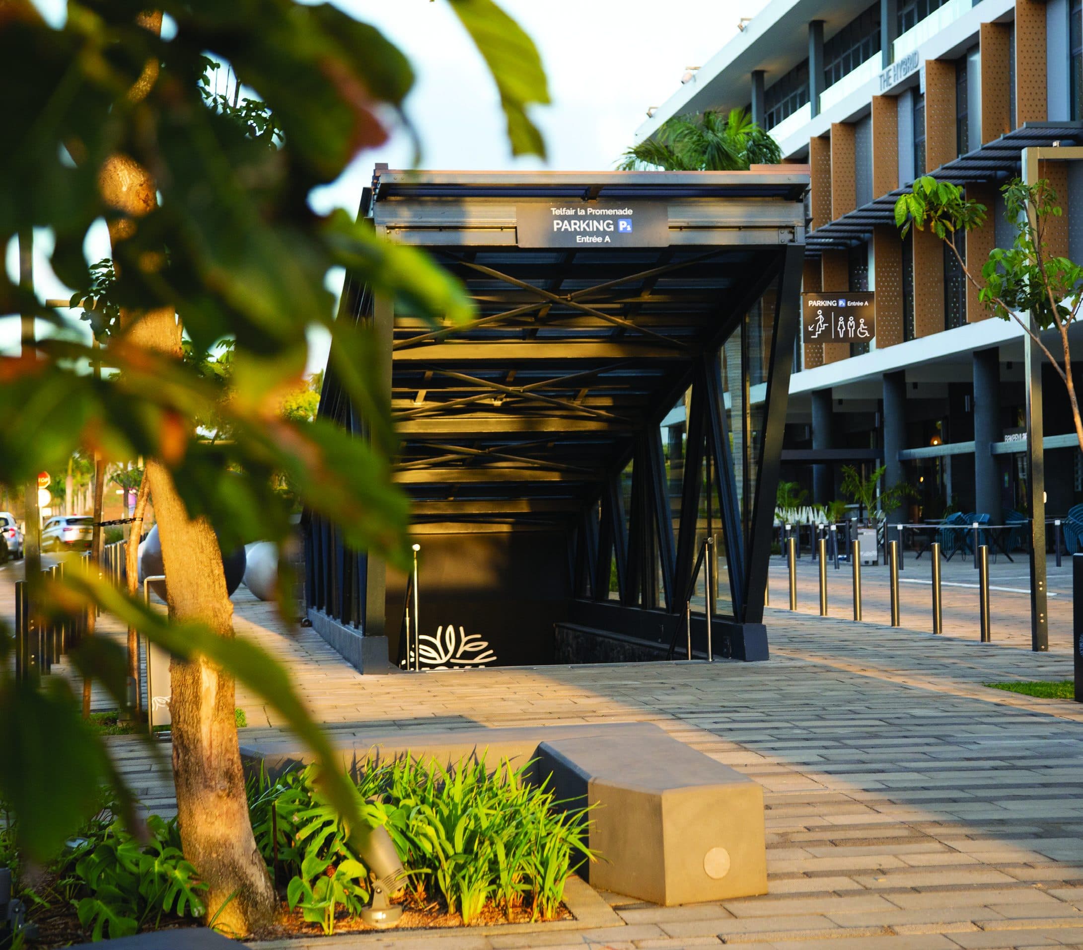 Timber structure along the promenade
